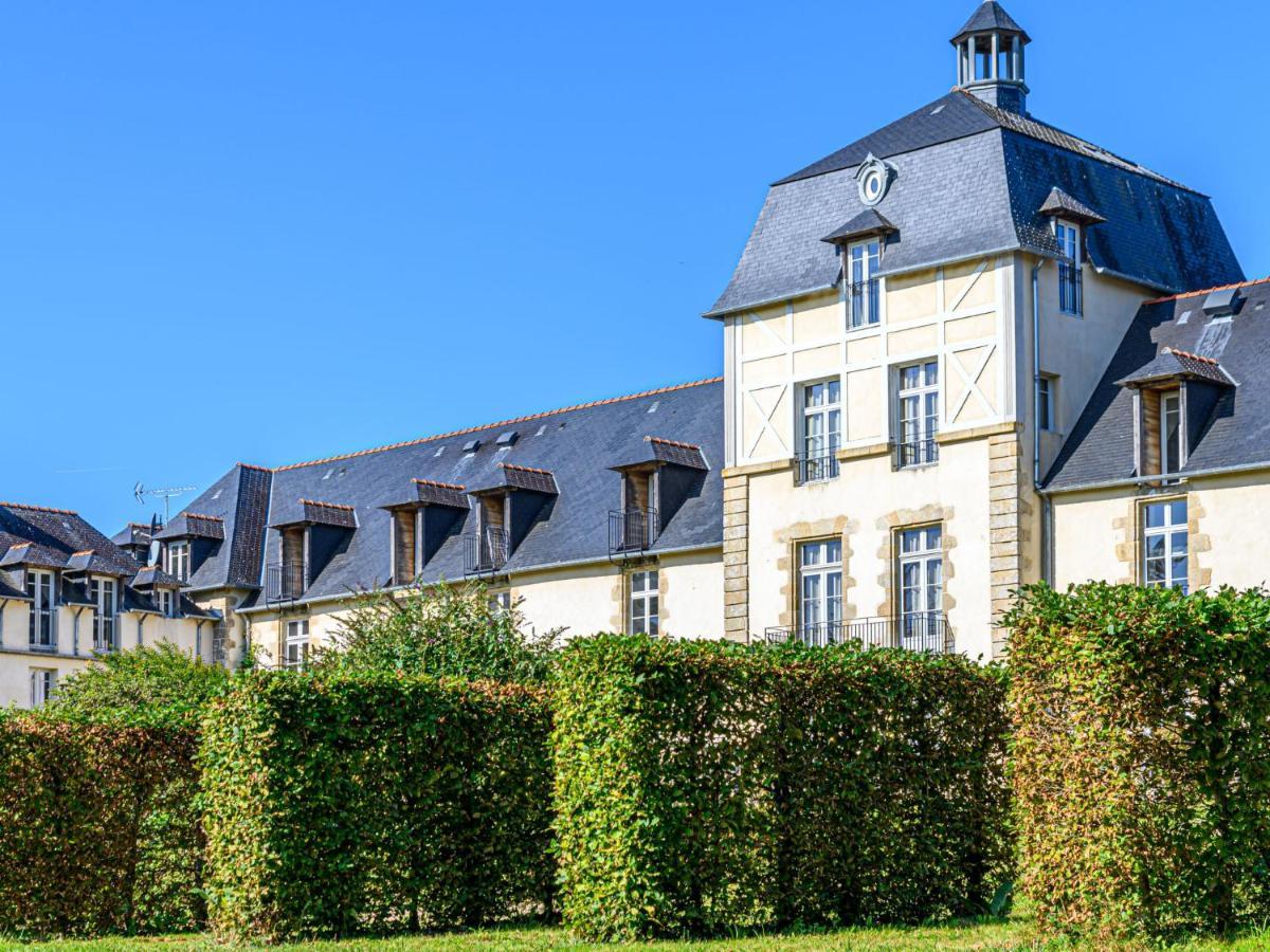 Apartment Le Chateau De Kergonano-13 By Interhome Baden Exterior foto