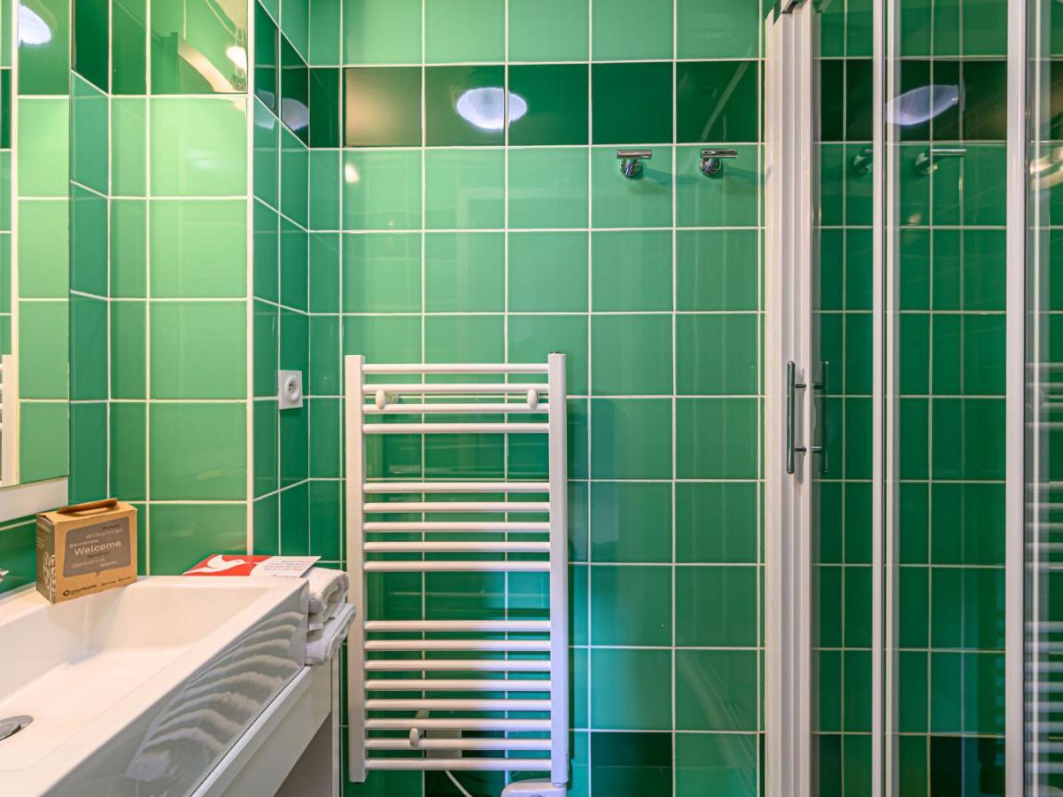 Apartment Le Chateau De Kergonano-13 By Interhome Baden Exterior foto