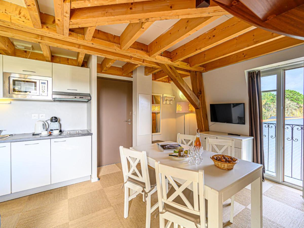 Apartment Le Chateau De Kergonano-13 By Interhome Baden Exterior foto