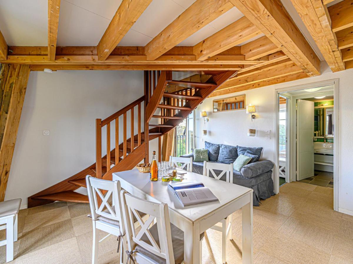 Apartment Le Chateau De Kergonano-13 By Interhome Baden Exterior foto