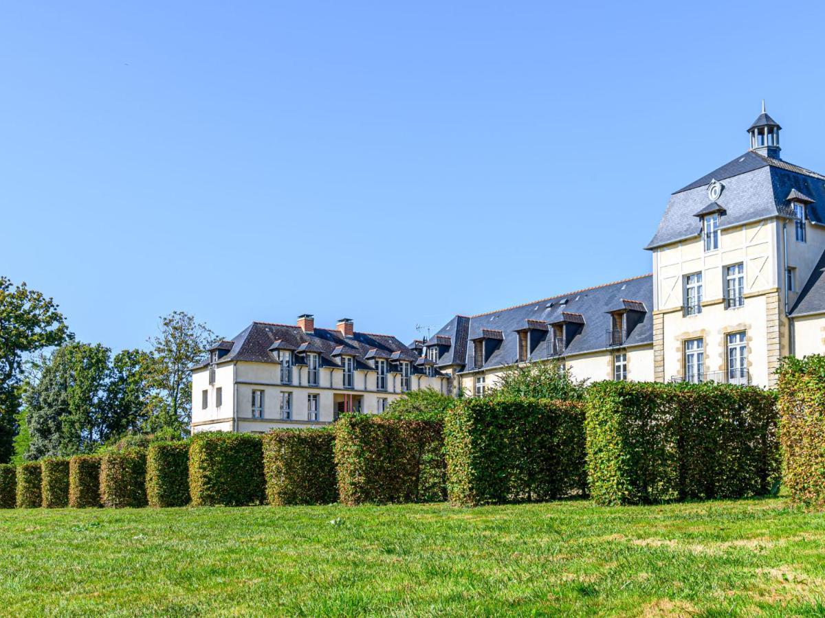 Apartment Le Chateau De Kergonano-13 By Interhome Baden Exterior foto
